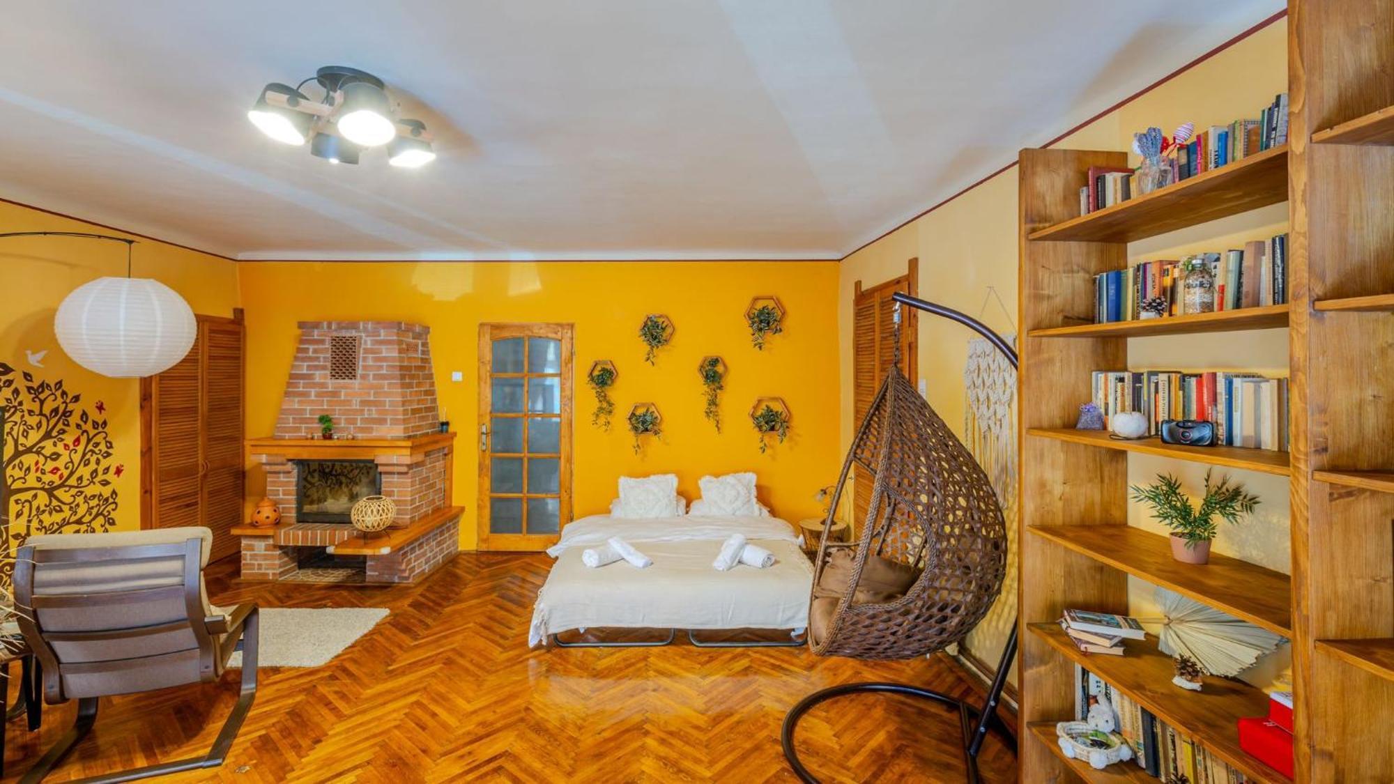 Апартаменти Tree House-Old Town Брашов Екстер'єр фото